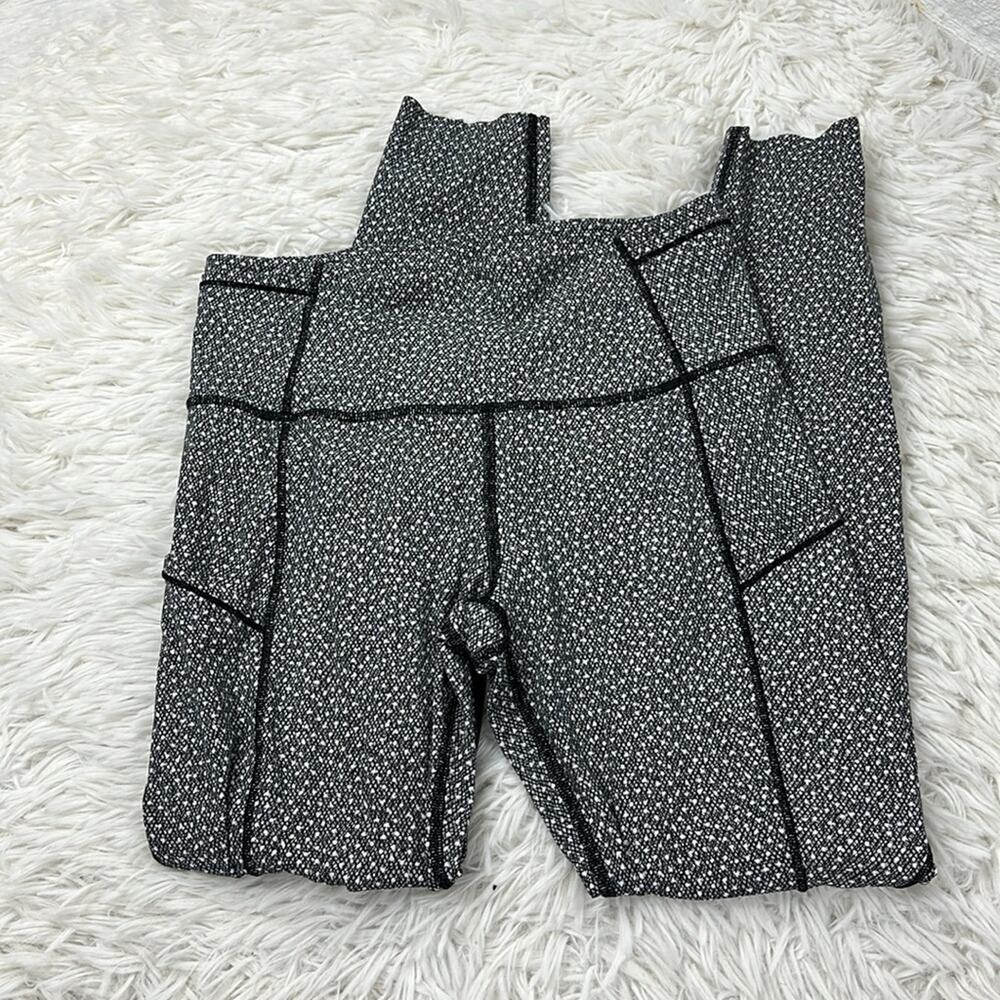 Lululemon Fast And Free 7/8 Tight Frozen Fizz White Black